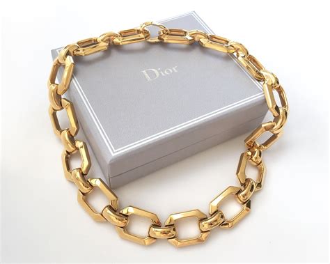 christian Dior chain